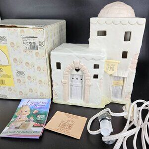 Precious Moments Lighted Inn Addition to Nativity Night 1997 283428 Box 9" WORKS